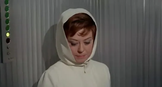 Джульетта и духи  Giulietta Degli Spiriti (1965)