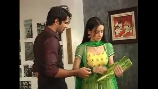 Arnav trying to convince Khushi