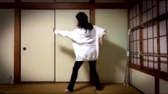 やーゆのフラジールをオリジナルで踊りました_dancer__途中アドリブだけどなんとか形になったかな、、！？_頑張ったのでよければ最後まで見てやってください！_- 歌い手さん ( SQ )