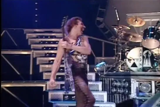 1991 - 'Scorpions' - "Crazy world tour". Live concert in Berlin (Germany).