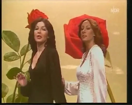 1977 - 'Baccara' -"Yes sir, I can Boogie"