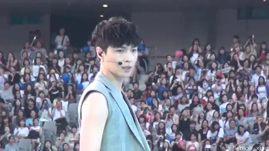 [FANCAM] 140815 EXO - Growl (Lay Focus) @ SMTOWN LIVE WORLD TOUR IV in SEOUL