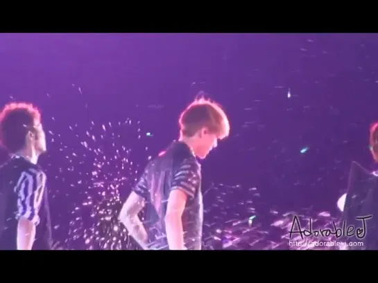 [FANCAM] 120818 SHINee - Love Like Oxygen (Feat. Sehun) @ SMTOWN in Seoul