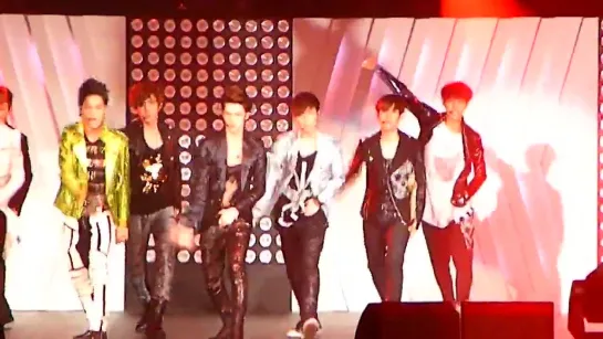 [FANCAM] 120520 EXO - History @ SM Town in Anaheim