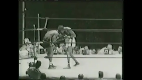 1952-07-07 Boxing ¦ Kid Gavilan vs Gil Turner