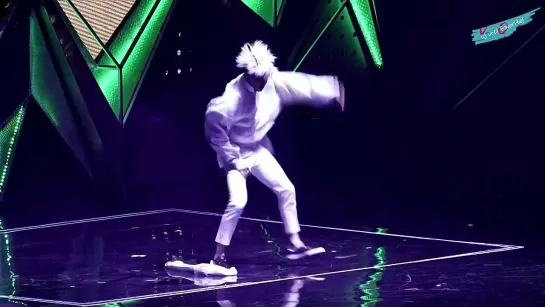 [FANCAM] 140602 Kai Solo  @ EXO FROM. EXOPLANET #1 – THE LOST PLANET – in HONGKONG DAY 2