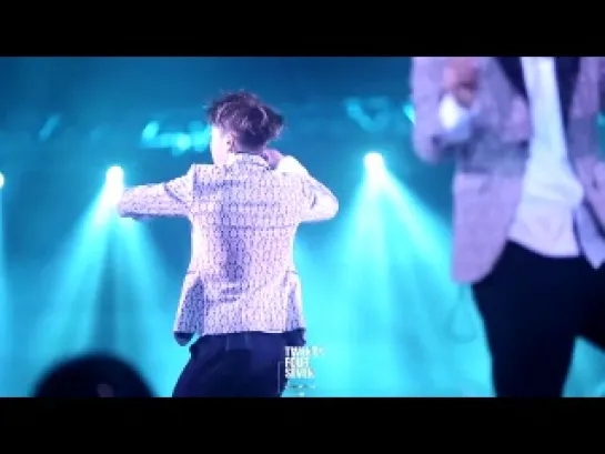 [FANCAM] 140601 EXO - Thunder (Xiumin Focus)  @ EXO FROM. EXOPLANET #1 – THE LOST PLANET – in HONGKONG DAY 1