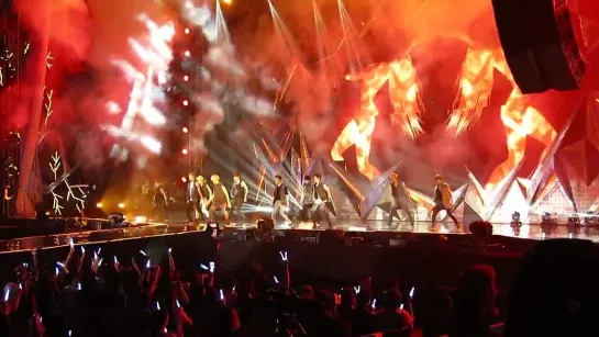 [FANCAM] 140601 MAMA @ EXO FROM. EXOPLANET #1 – THE LOST PLANET – in HONGKONG DAY 1