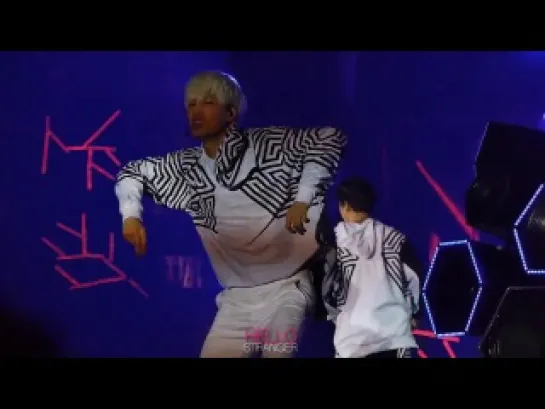 [FANCAM] 140601 EXO - Machine (Kai Focus) @ EXO FROM. EXOPLANET #1 – THE LOST PLANET – in HONGKONG DAY 1