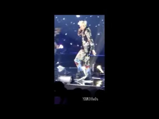 [FANCAM] 140601 EXO - Black Pearl (Tao  Focus) @ EXO FROM. EXOPLANET #1 – THE LOST PLANET – in HONGKONG DAY 1