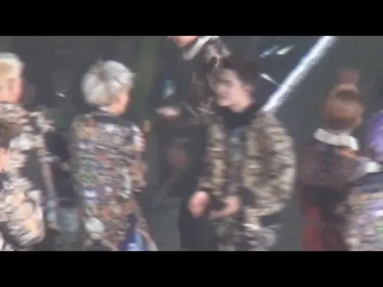 [FANCAM] 140523 EXO - Dance Battle + XOXO @ EXO FROM EXOPLANET #1 - THE LOST PLANET DAY 1