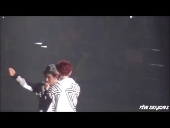 [FANCAM] 140523 Baekhyun & Chanyeol - Talk @ EXO FROM EXOPLANET #1 - THE LOST PLANET DAY 1