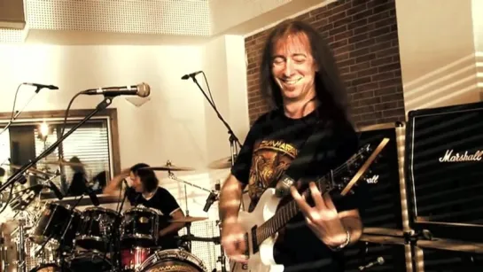 Gamma Ray - To The Metal! (2010) (Official Video)