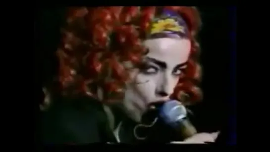 Nina Hagen - Aufm bahnhof zoo [live]