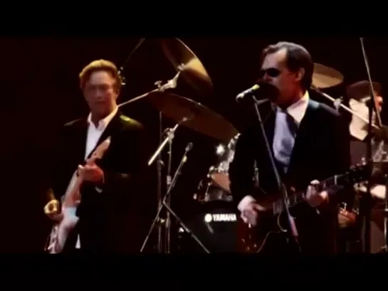 Joe Bonamassa & Eric Clapton "Further On Up the Road" (2009)