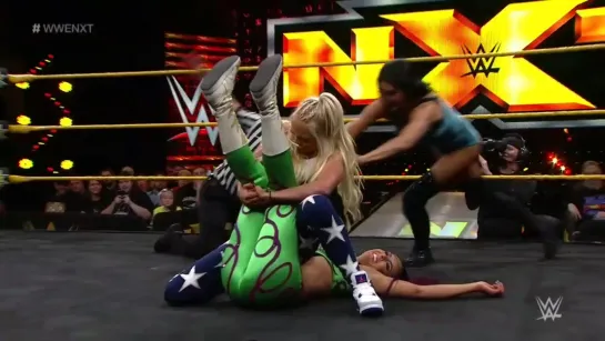 Billie Kay & Peyton Royce vs Liv Morgan & Ember Moon