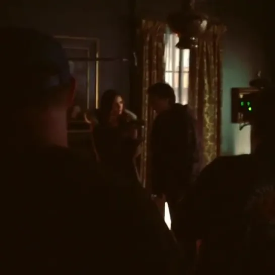 Hey I'm over here!  #TVD #bts 6x17  #MamaSalvatore