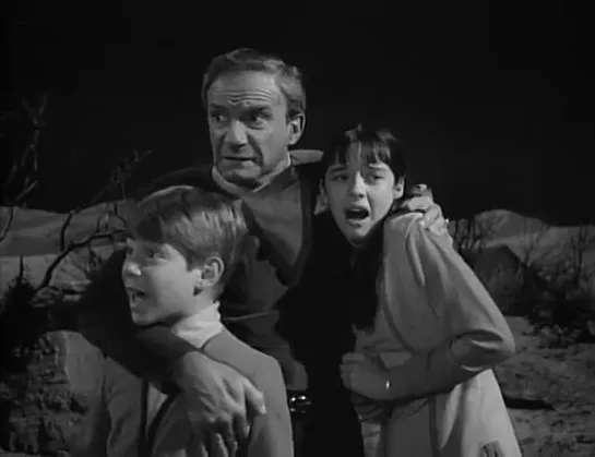 Затерянные в космосе / Lost in Space (1965–1968 США) сезон 1 серия 25 / Космические жнецы