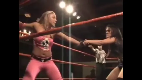 Cheerleader Melissa vs Shantelle Taylor