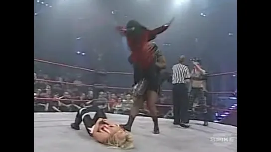 Awesome Kong & Raisha Saeed vs Roxxi & Taylor Wilde