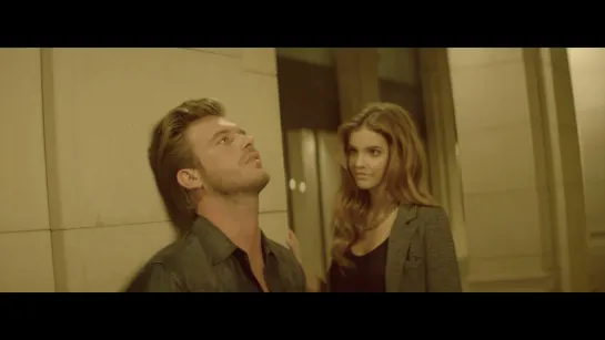 Kıvanç Tatlıtuğ & Barbara Palvin - Mavi (Modada Jean Efsanesi) 2013