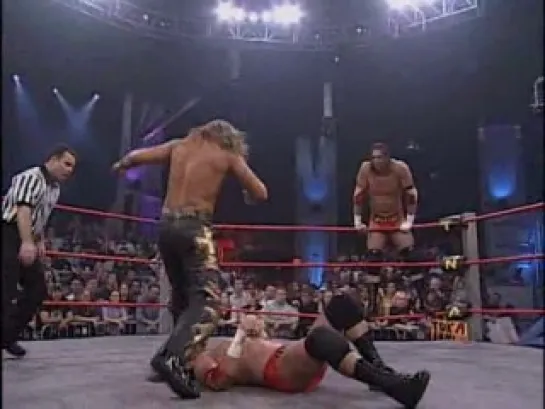 2005. America's Most Wanted (c) vs Kid Kash and Lance Hoyt. TNA Against All Odds, 13 февраля