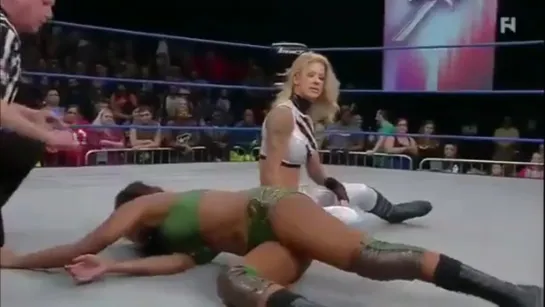 Angelina Love vs Brandi Rhodes