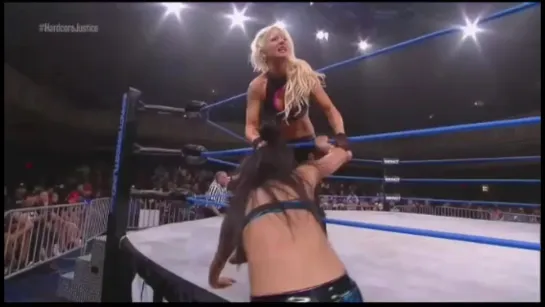 Gail Kim vs Angelina Love(TNA Women's Knockout title)