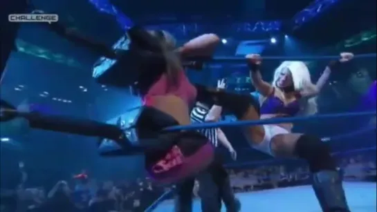 Velvet Sky vs Angelina Love