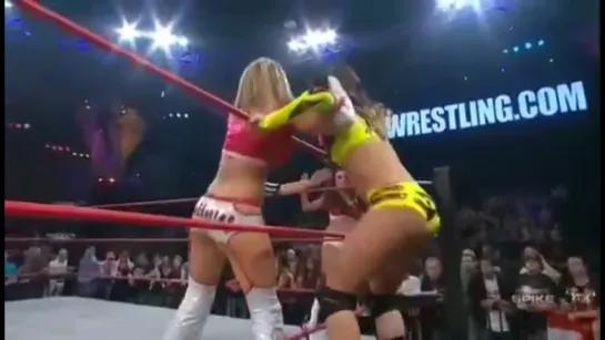 Sarita & Rosita vs The Beautiful People(Velvet Sky & Angelina Love)