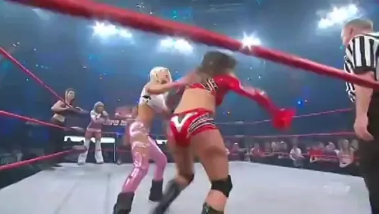 Rosita, Sarita, Madison Rayne, & Tara vs The Beautiful People(Velvet Sky & Angelina Love), Mickie James, & Winter