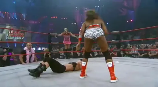 The Beautiful People(Angelina Love & Velvet Sky)(w/Cute Kip) vs Christy Hemme & Sojourner Bolt