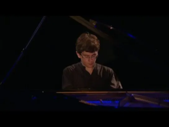 LORENZO SOULÈS plays ALBÉNIZ AND MUSSORGSKY