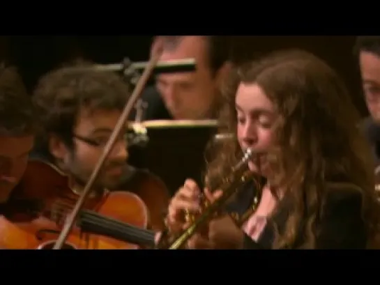 Claude Roubichou conducts Elgar, Hummel and Schubert with Lucienne Renaudin-Vary (2013)