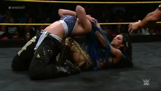 Mia Yim vs Alyah (w/Vanessa Borne)