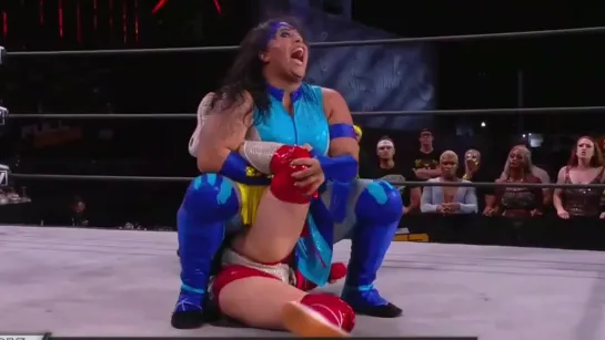 Hikaru Shida vs Nyla Rose (w/Vickie Guerrero)(AEW Women's World title)