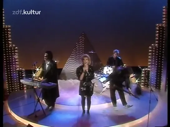 C.C.Catch - Heaven and hell (ZDF Hitparade 18.02.1987)