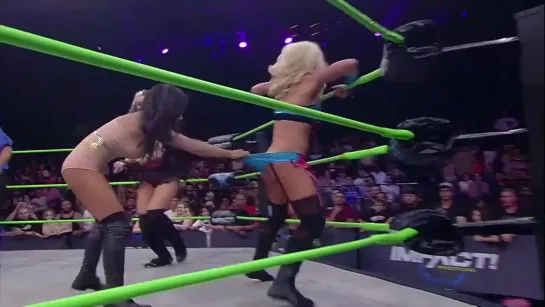 Sienna & Taryn Terrell (w/KM) vs Allie & Gail Kim