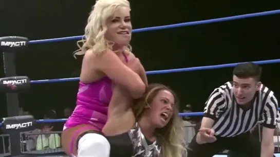 Taya Valkyrie (w/John E. Bravo) vs Lacey Ryan