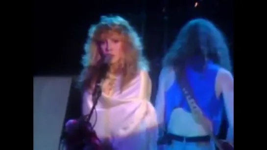 Stevie Nicks - Edge Of Seventeen (Live 1982)