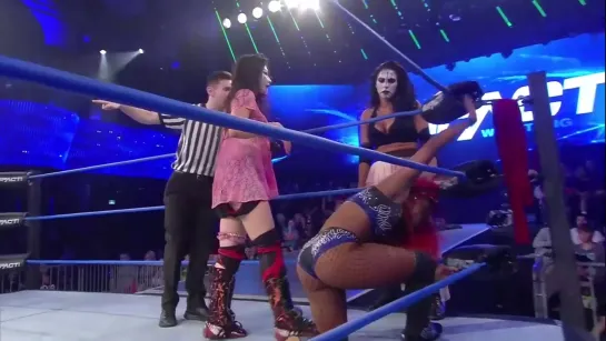 Allie & Kiera Hogan vs Su Yung & The Undead Maid of Honour