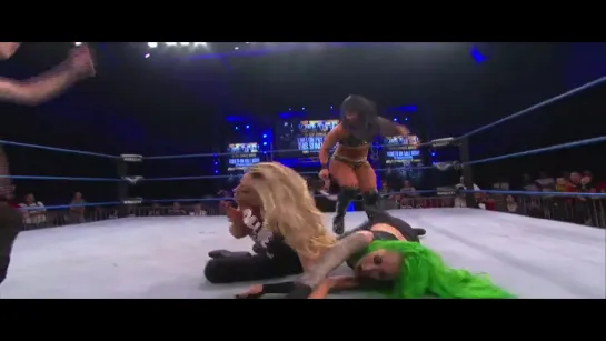 Allie & Kiera Hogan vs Shotzi Blackheart & Tessa Blanchard