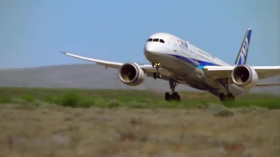 Boeing 787-9 Dreamliner Air Display for Farnborough Airshow 2016