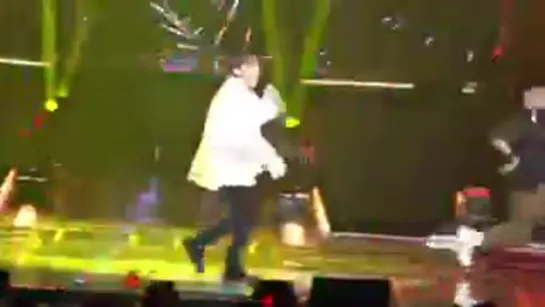 「FANCAM」📹 190416 #EXO @ Magical Circus 2019 in Saitama - Watch Out