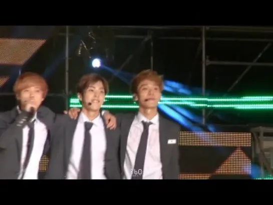 [FANCAM] 131009 EXO - 365 (Chen focus) @ Asia Song Festival