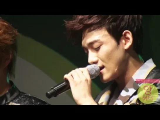 [FANCAM] 120904 EXO-M Chen 종대 Singing 4men Baby Baby