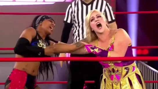 Tasha Steelz (w/Kiera Hogan) vs Kimber Lee