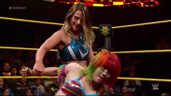 Asuka vs Emma (w/Dana Brooke)