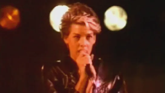 C.C.Catch -wild fire  (live 1987)