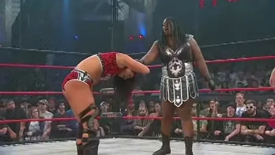 Tara vs Awesome Kong